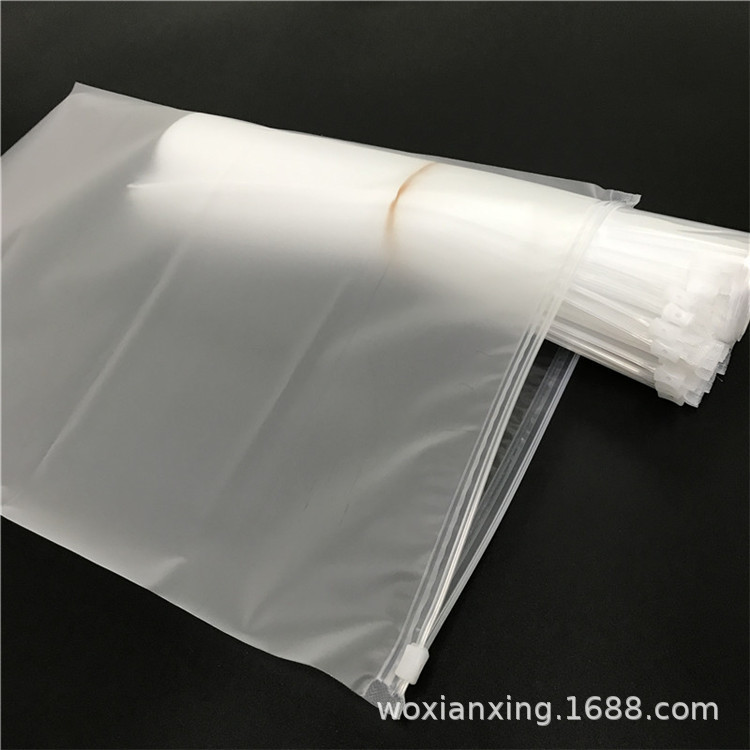 Versatile CPE Ziplock Bags for Transparent and Matte Finish Packaging