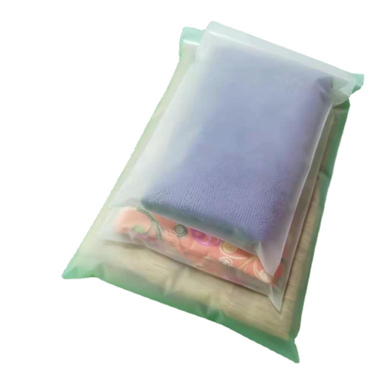 Self-Sealing Grip Bags - Convenient and Versatile Packaging Solution for Clothing