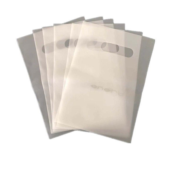 Versatile CPE Transparent and Semi-Transparent Carry Bags for Gift Packaging